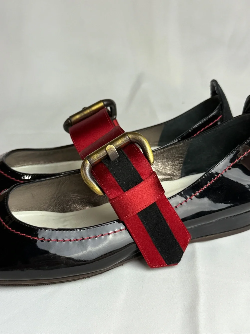 VTG Dove Nuotano Gil Squali Black Patent Leather Mary Jane Flats 6.5 Italian